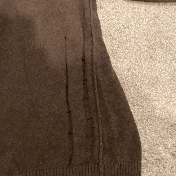 Mens Buckle Brown 1/4 zip sweater. Size XL - Picture 5 of 6